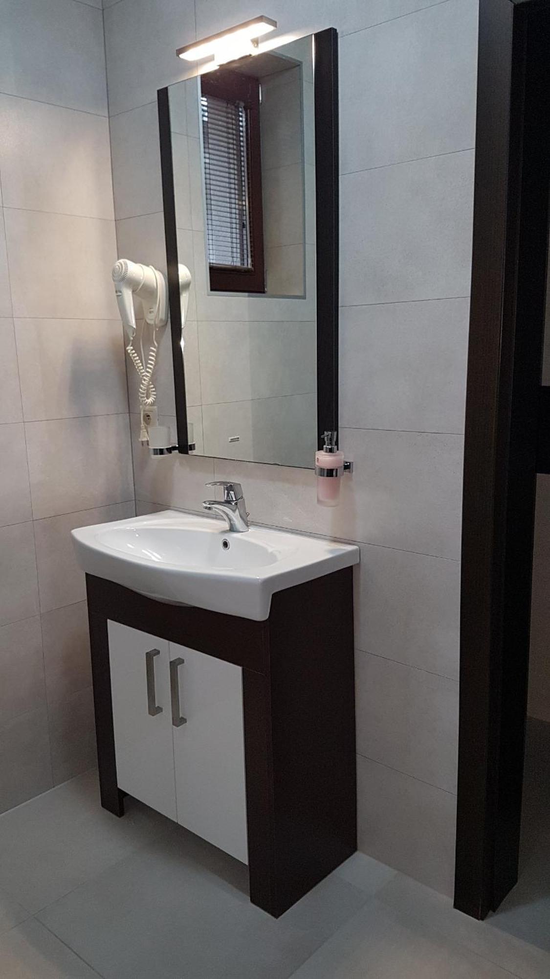 Vila Lexus Velky Meder Luaran gambar